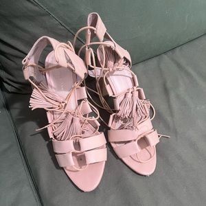 Loeffler Randall Luz 9.5 tan tassel